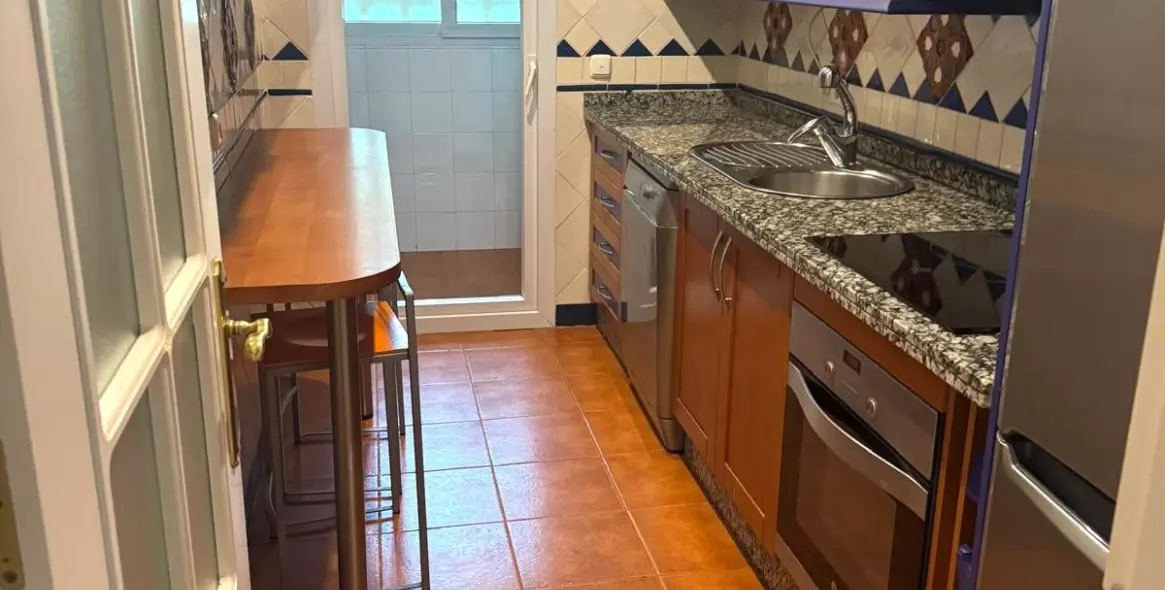 Venta de apartamento en planta media en The Golden Mile 3