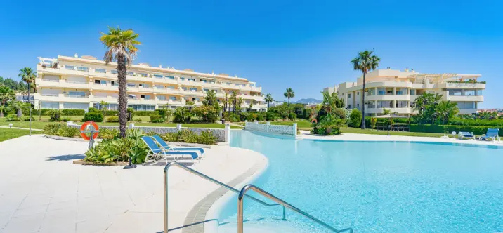 Sale of middle floor apartment in El Chaparral 1