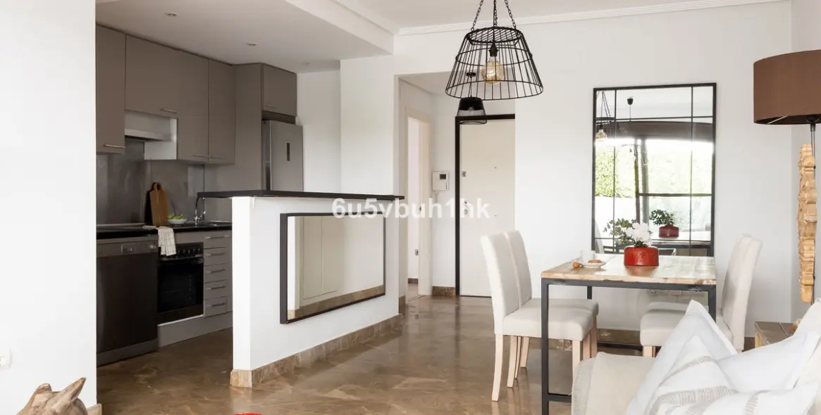 Sale of ground floor apartment in Estepona 3