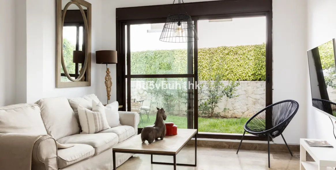 Sale of ground floor apartment in Estepona 4