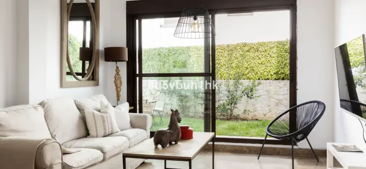 Venta de apartamento en planta baja en Estepona 3