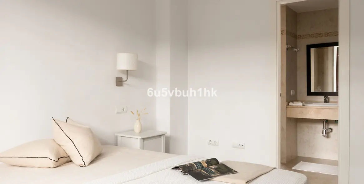 Sale of ground floor apartment in Estepona 7