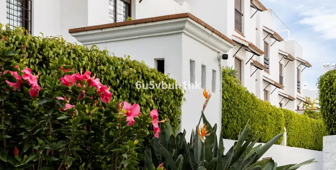 Sale of ground floor apartment in Estepona 23