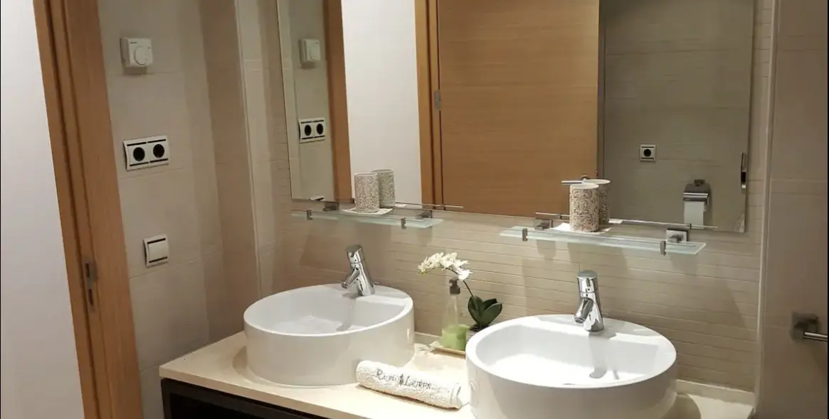 Продажа апартаментов на среднем этаже в Altos de los Monteros 4