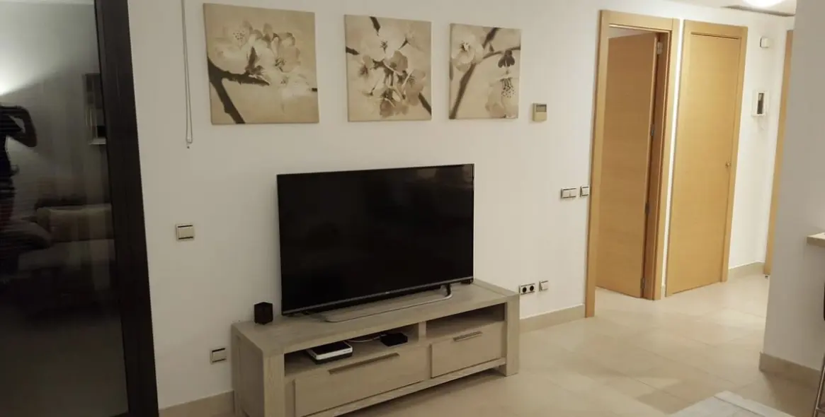 Продажа апартаментов на среднем этаже в Altos de los Monteros 9