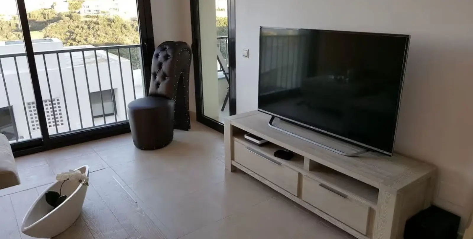 Продажа апартаментов на среднем этаже в Altos de los Monteros 10