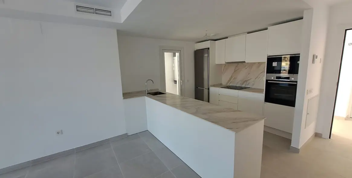 Продажа апартаментов на среднем этаже в La Cala 8