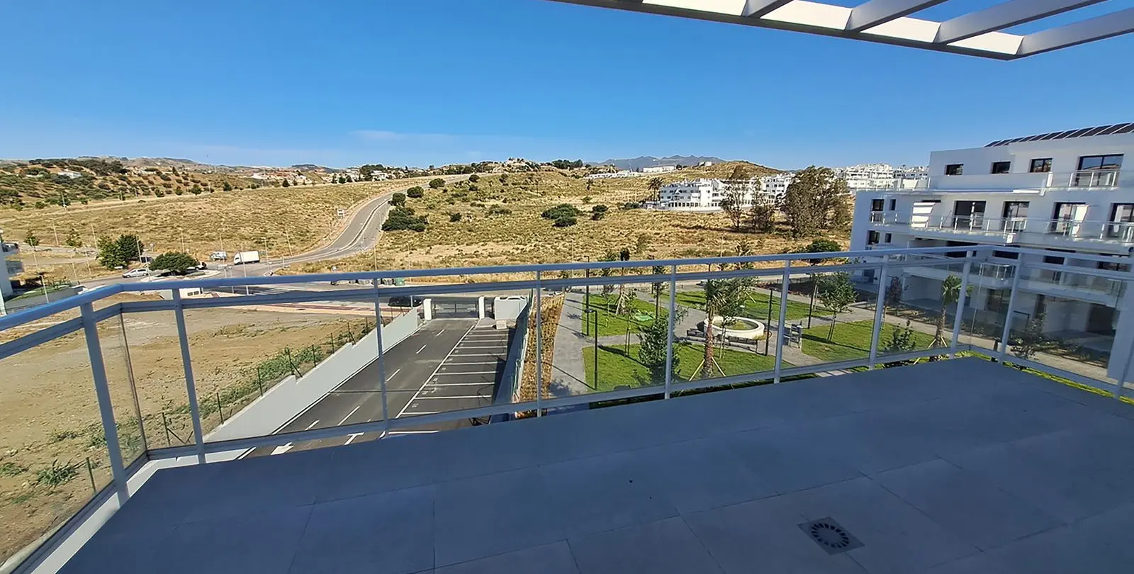 Sale of middle floor apartment in La Cala 18