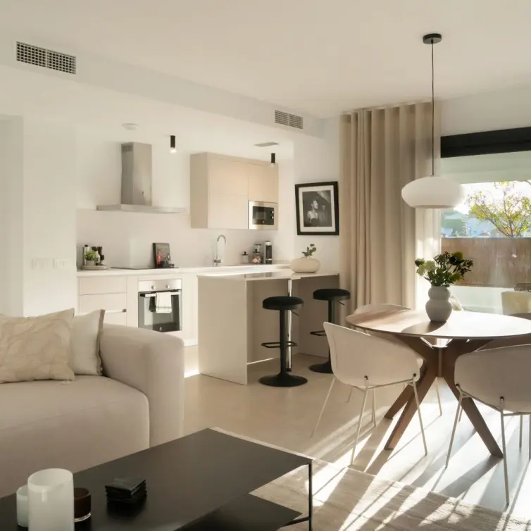Продажа апартаментов на первом этаже в Estepona