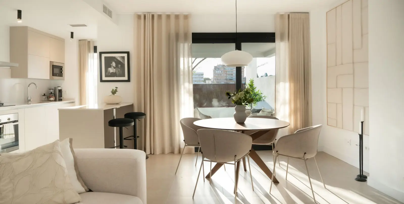 Venta de apartamento en planta baja en Estepona 2