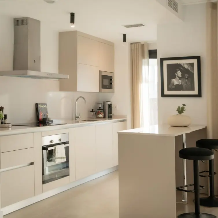 Продажа апартаментов на первом этаже в Estepona