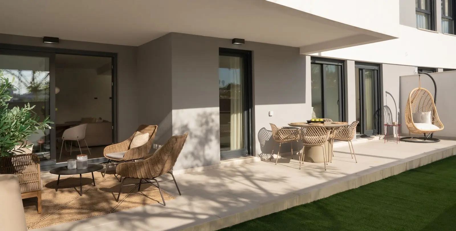 Venta de apartamento en planta baja en Estepona 25