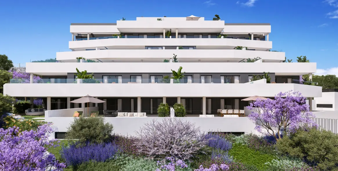 Продажа апартаментов на первом этаже в Altos de los Monteros 1