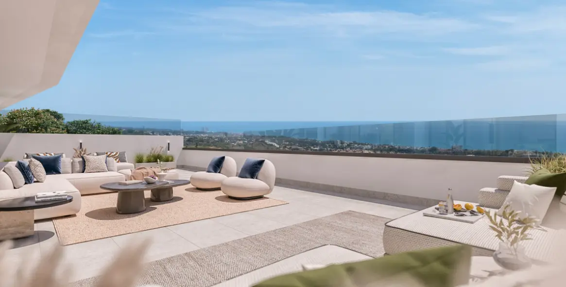 Продажа апартаментов на первом этаже в Altos de los Monteros 9