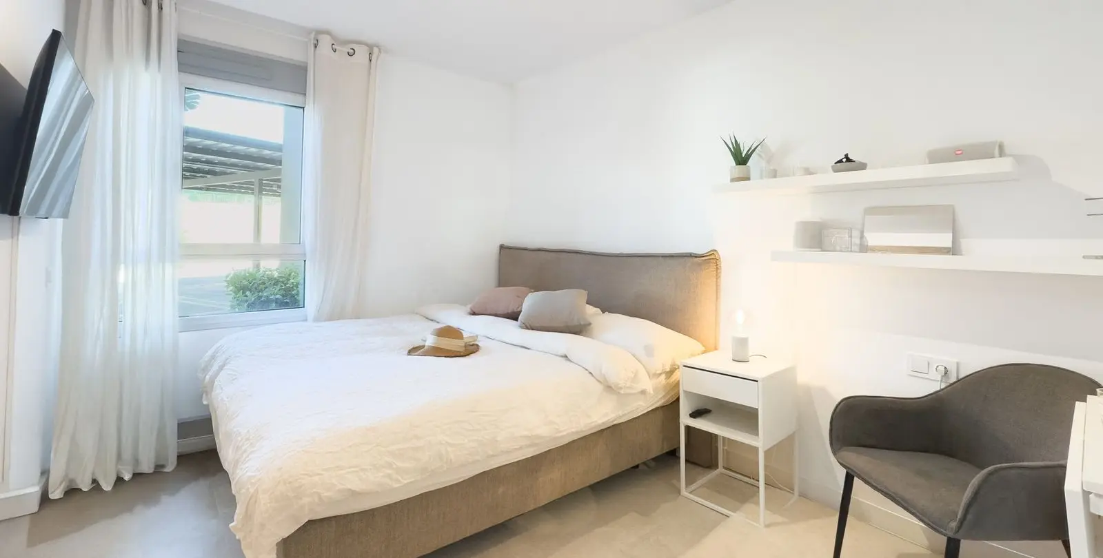 Venta de apartamento en planta media en La Cala Golf 6