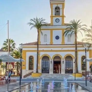 Venta de apartamento en planta baja en San Pedro de Alcántara