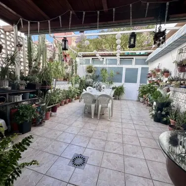 Venta de apartamento en planta baja en San Pedro de Alcántara