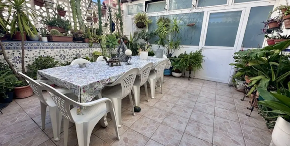 Venta de apartamento en planta baja en San Pedro de Alcántara 8