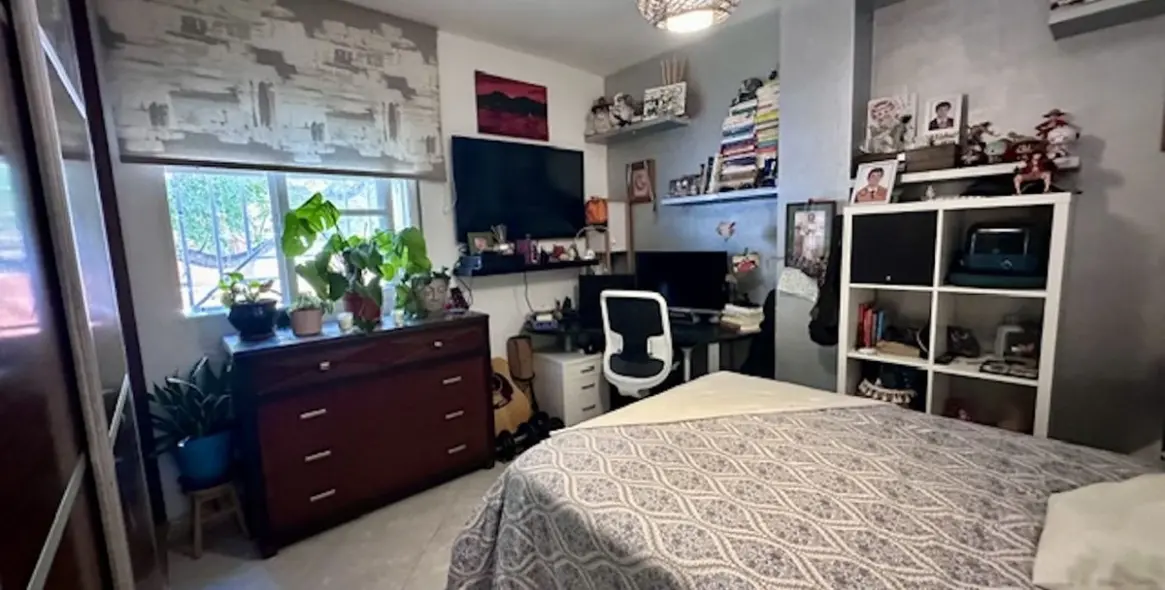 Venta de apartamento en planta baja en San Pedro de Alcántara 27