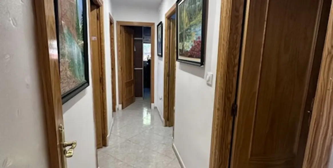 Venta de apartamento en planta baja en San Pedro de Alcántara 36