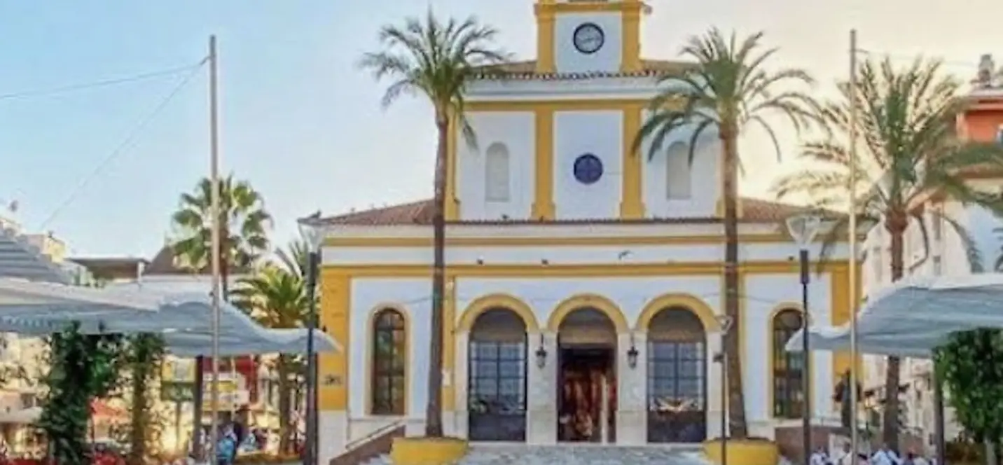 Продажа апартаментов на первом этаже в San Pedro de Alcántara 0