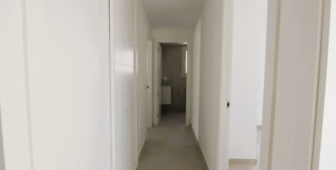Venta de apartamento en planta media en La Cala de Mijas 9