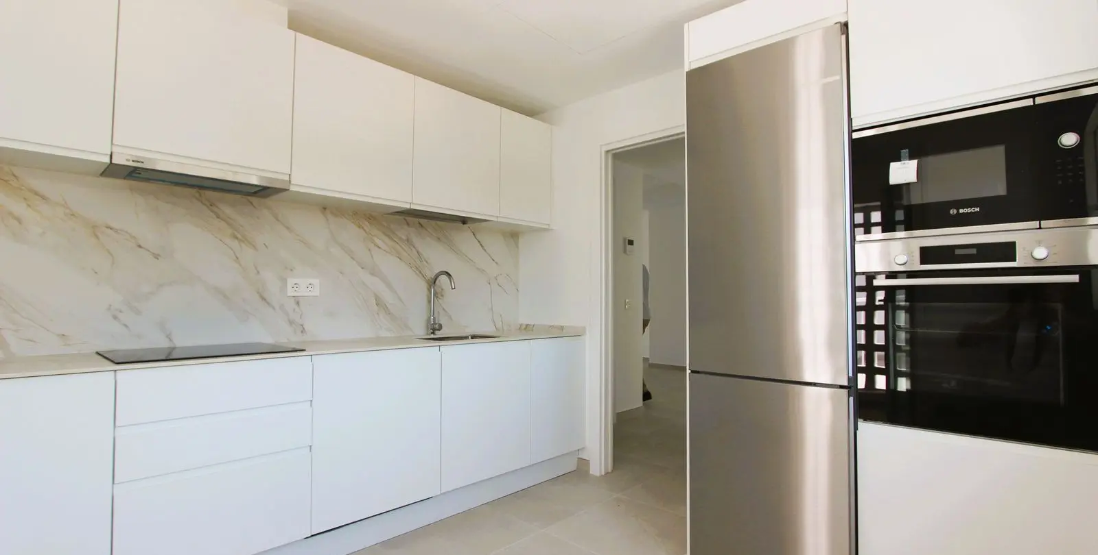 Sale of middle floor apartment in La Cala de Mijas 6