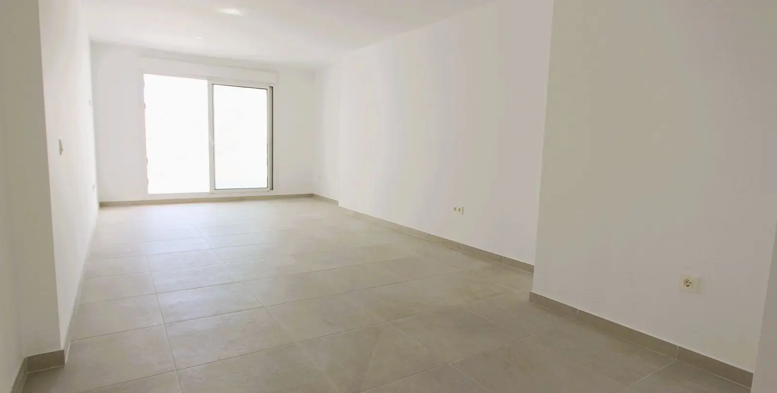 Sale of middle floor apartment in La Cala de Mijas 16