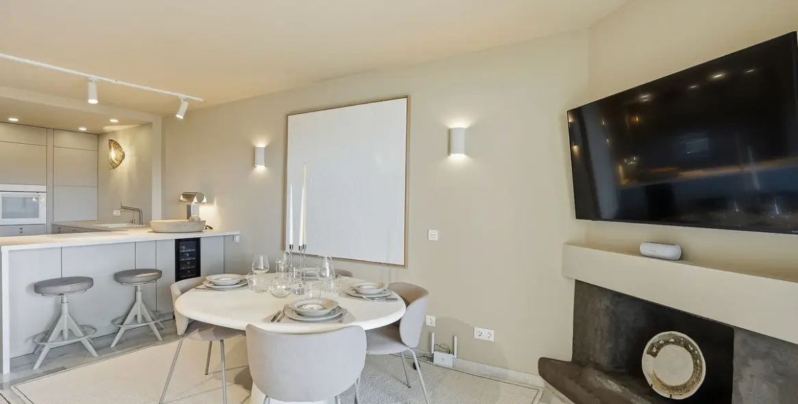 Venta de apartamento en planta media en Calahonda 12