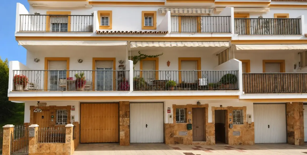 Продажа таунхауса в Estepona 1