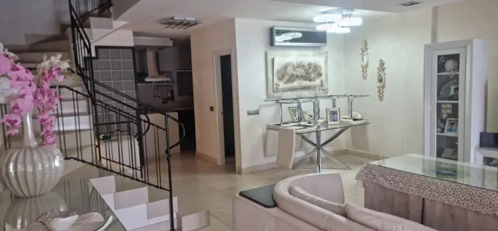 Sale of townhouse in Estepona 4