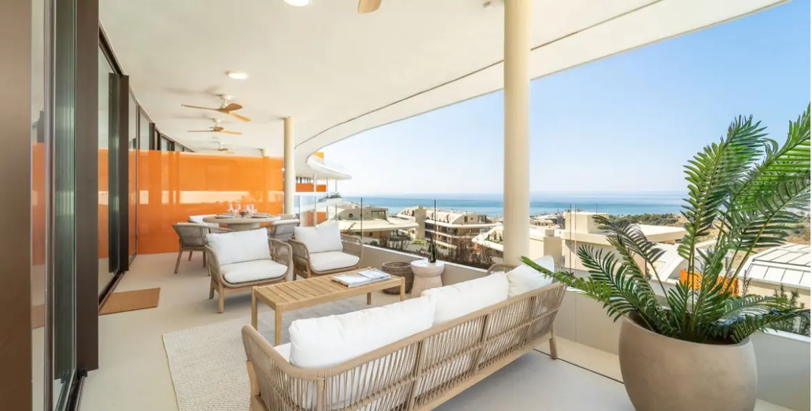 Продажа апартаментов на среднем этаже в Fuengirola 1