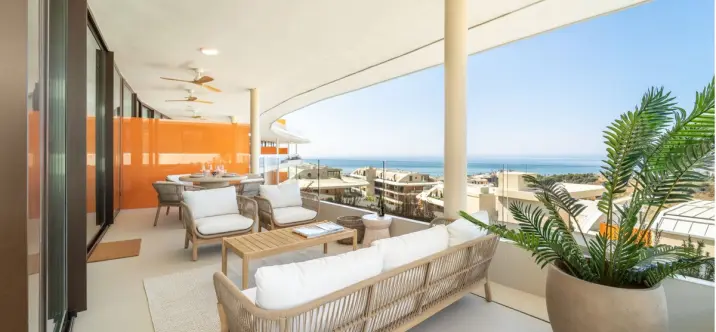 Venta de apartamento en planta media en Fuengirola 0