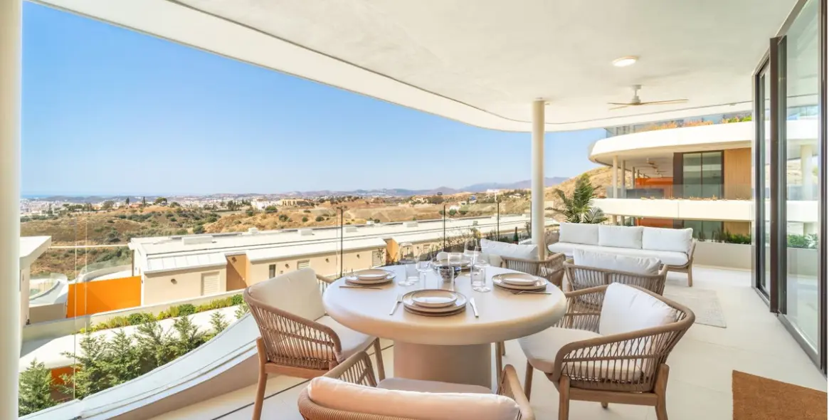 Продажа апартаментов на среднем этаже в Fuengirola 2
