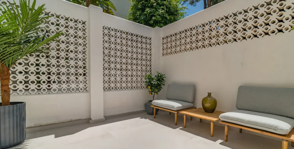 Sale of middle floor apartment in La Quinta 6