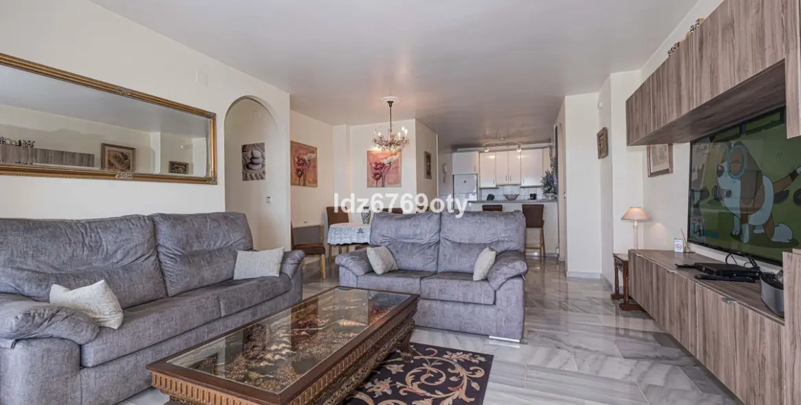 Продажа апартаментов на среднем этаже в Torremuelle 8