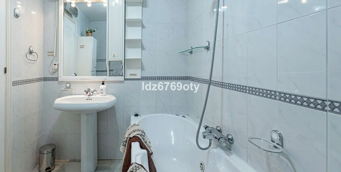 Продажа апартаментов на среднем этаже в Torremuelle 27