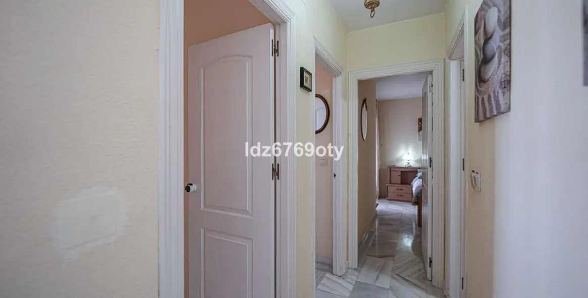 Продажа апартаментов на среднем этаже в Torremuelle 30