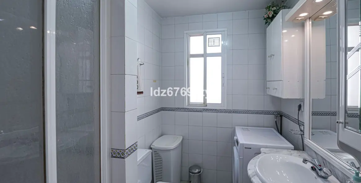 Продажа апартаментов на среднем этаже в Torremuelle 32