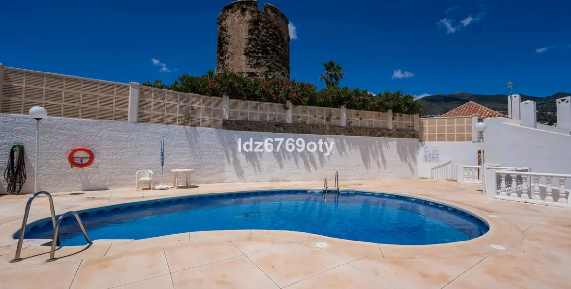 Продажа апартаментов на среднем этаже в Torremuelle 43