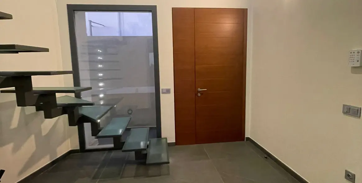 Sale of office in Marbella 12