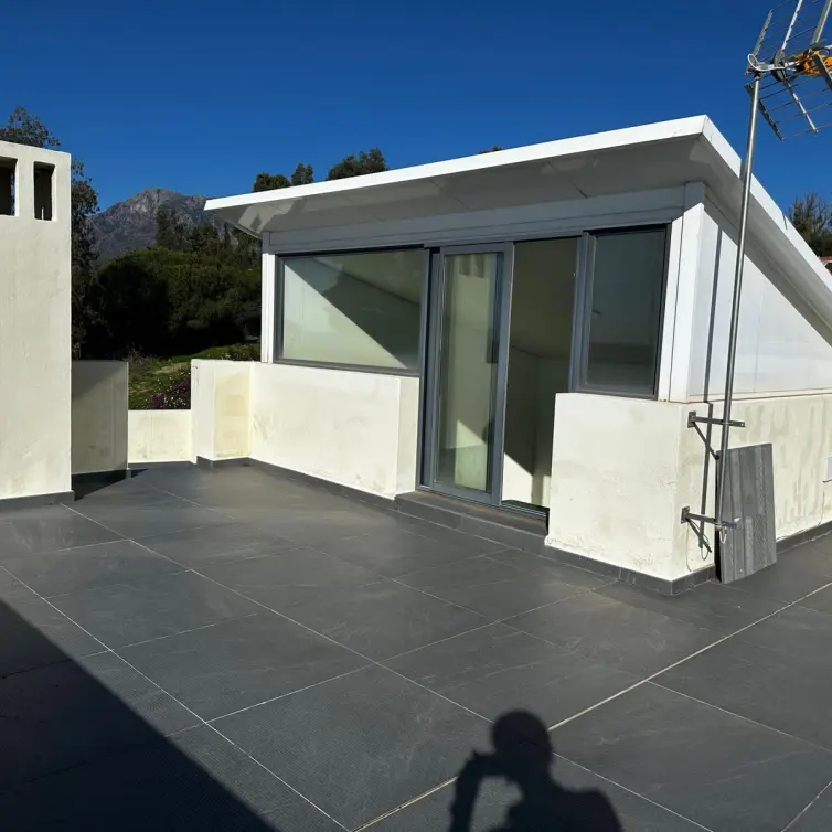 Sale of office in Marbella