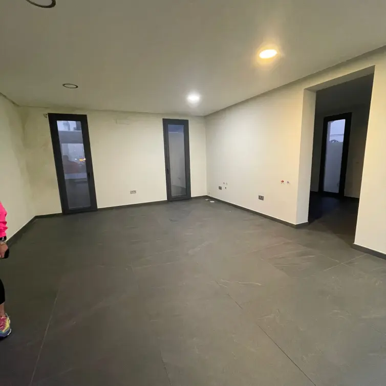 Sale of office in Marbella