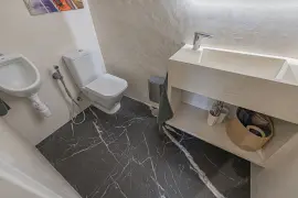 Image 23 thumb