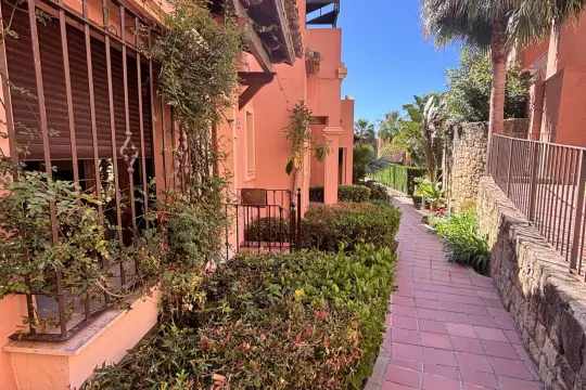 Image 6 thumb