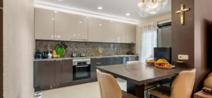 Venta de apartamento en planta baja en Benahavís 3