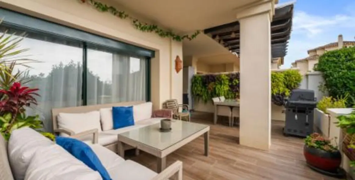 Venta de apartamento en planta baja en Benahavís 7