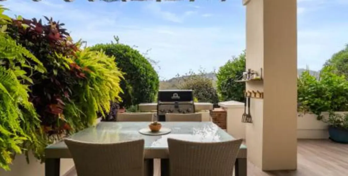 Venta de apartamento en planta baja en Benahavís 9