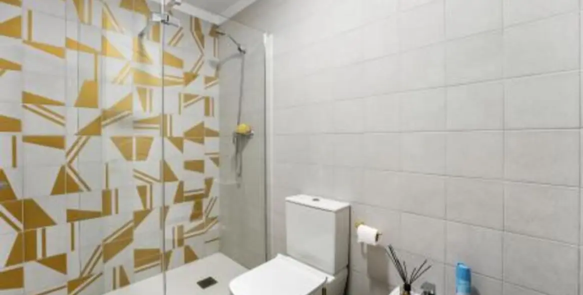 Venta de apartamento en planta baja en Benahavís 18