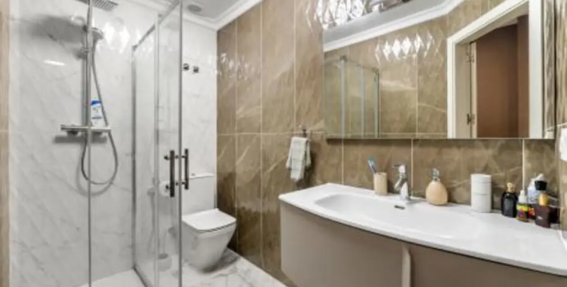 Venta de apartamento en planta baja en Benahavís 21